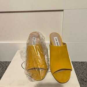 Steve Madden Mustard Yellow Mules